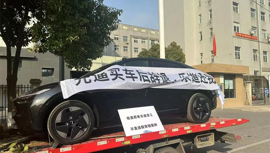 比利时首都发生枪击致1人死,新澳彩历史开奖记录大全查询,最新热门解答落实_游戏版V2.12